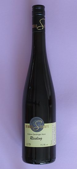 2022 Riesling halbtrocken von Weinbau Steinmetz