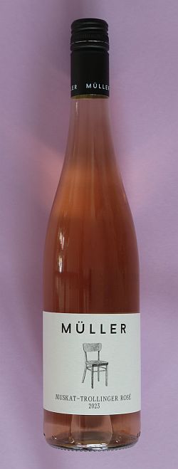 2023 Muskattrollinger rosé halbtrocken Biowein vom Weingut Jan Müller